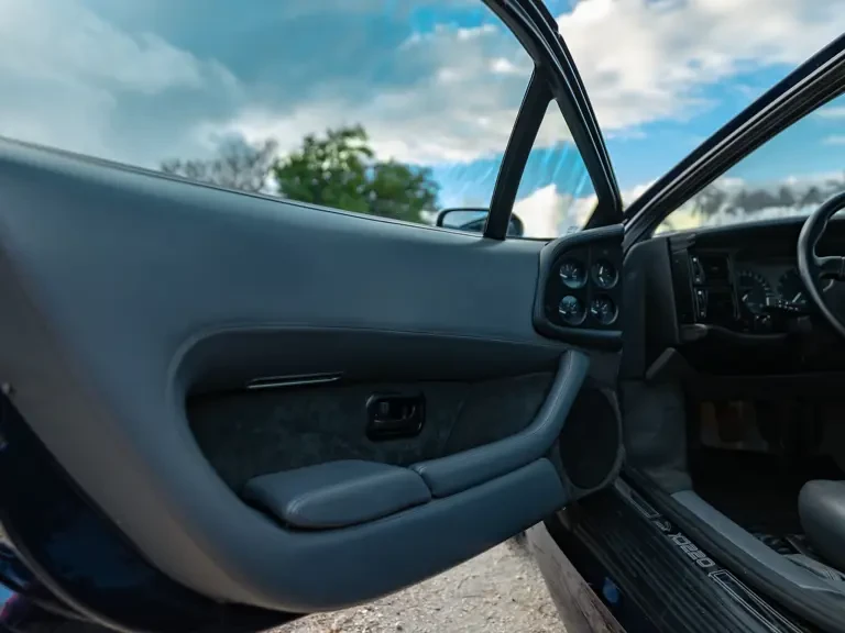 1994 Jaguar XJ220 - Image 31 of 31