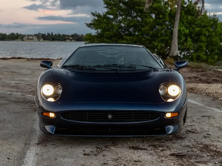 1994 Jaguar XJ220 - Image 8 of 31