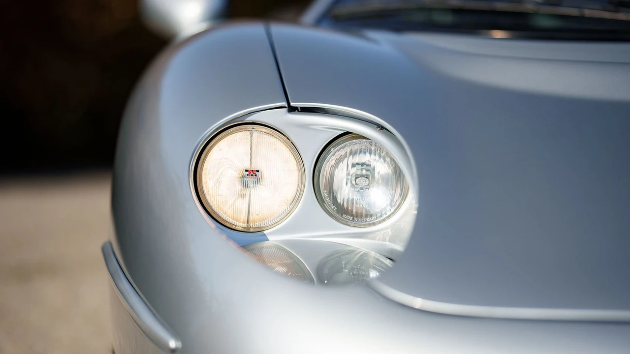 1994 Jaguar XJ220 - Image 27 of 31