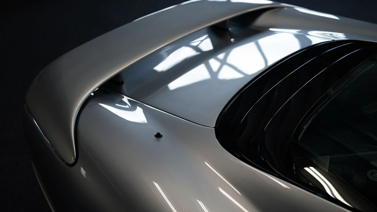 1994 Jaguar XJ220 - Image 11 of 31