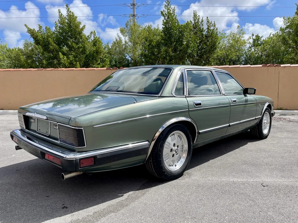 1994 Jaguar XJ40 XJ - Image 11 of 21
