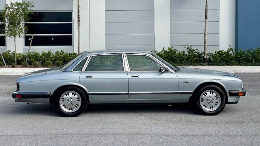 1994 Jaguar XJ40 XJ - Image 2 of 31