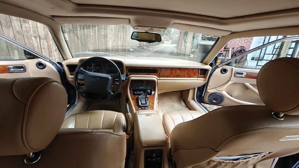 1994 Jaguar XJ40 XJ - Image 9 of 12