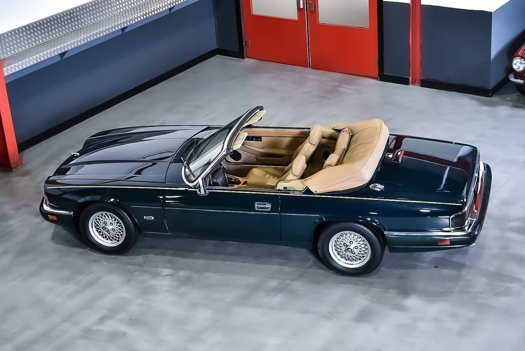 1994 Jaguar XJS - Image 12 of 30