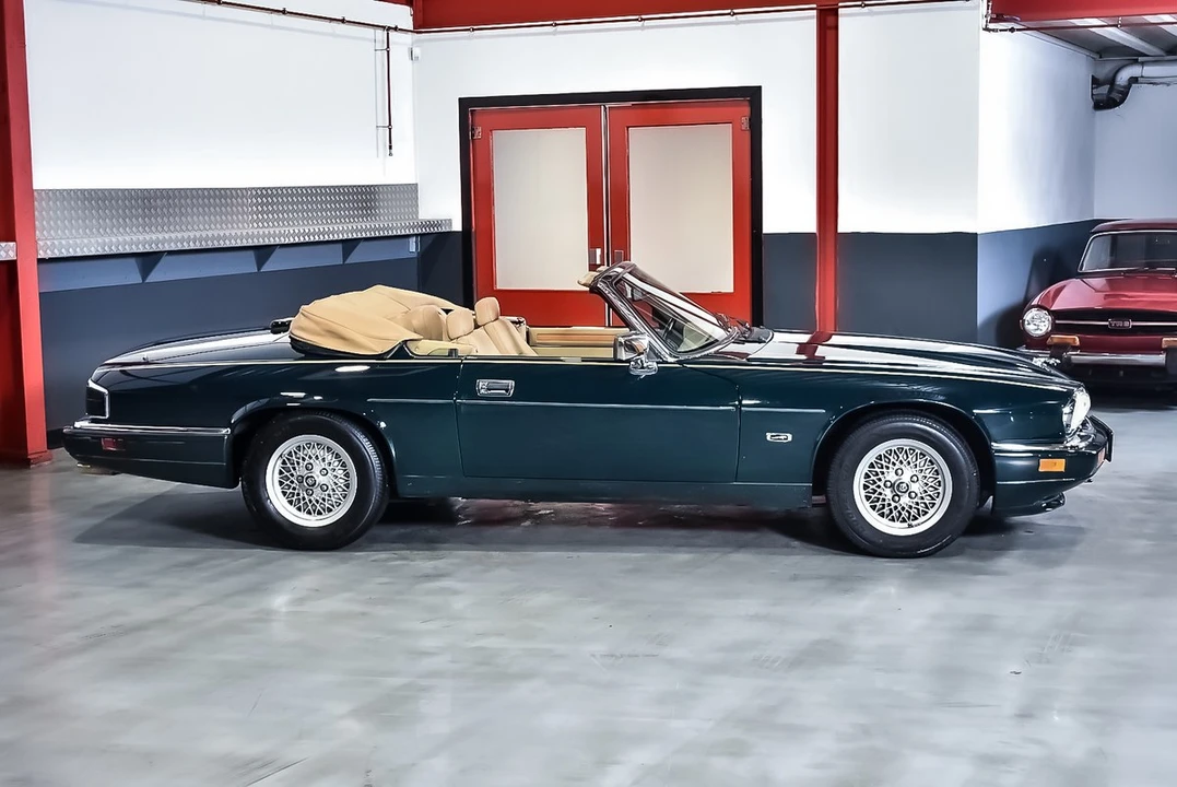 1994 Jaguar XJS - Image 15 of 30