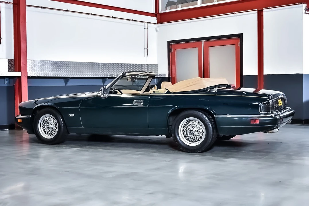 1994 Jaguar XJS - Image 17 of 30