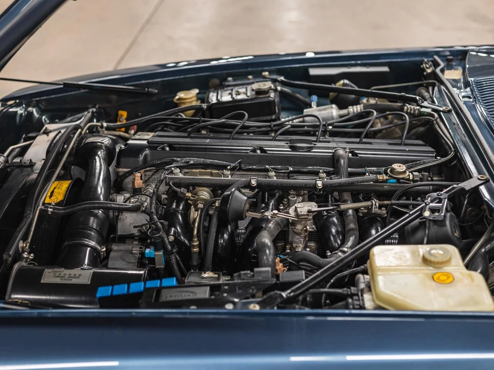 1994 Jaguar XJS - Image 11 of 11