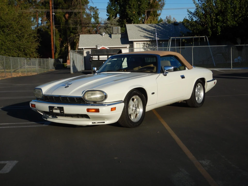 1994 Jaguar XJS Facelift AJ-16 - Image 2 of 31