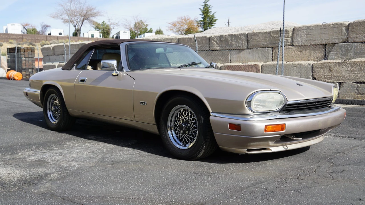 1994 Jaguar XJS Convertible - Image 7 of 31