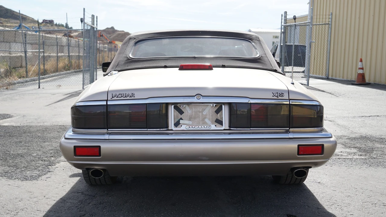 1994 Jaguar XJS Convertible - Image 15 of 31