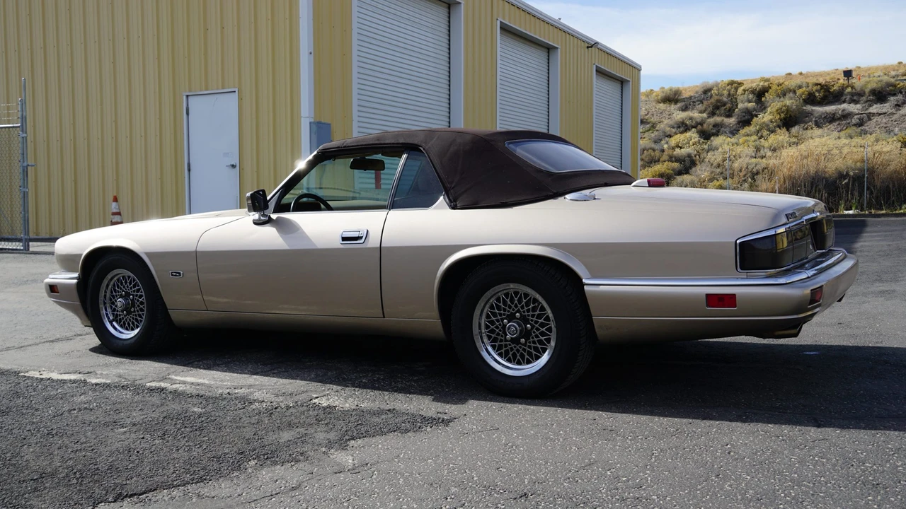 1994 Jaguar XJS Convertible - Image 17 of 31