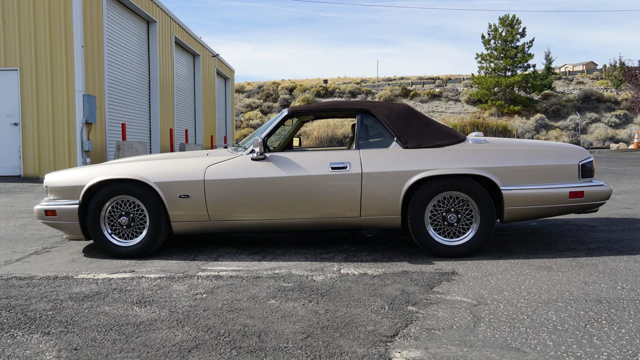 1994 Jaguar XJS Convertible - Image 18 of 31