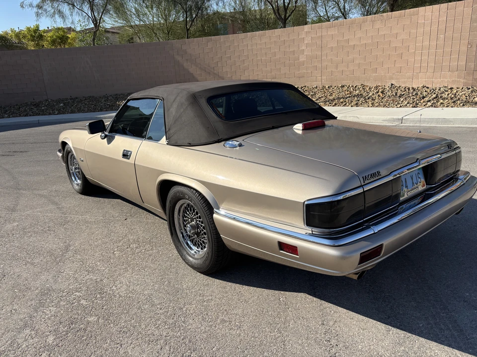 1994 Jaguar XJS Convertible - Image 10 of 22