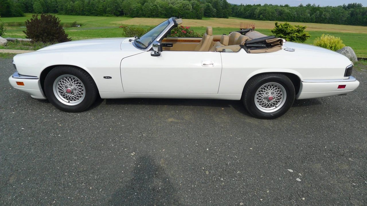 1994 Jaguar XJS Convertible - Image 5 of 31
