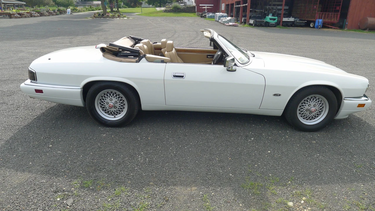 1994 Jaguar XJS Convertible - Image 4 of 31