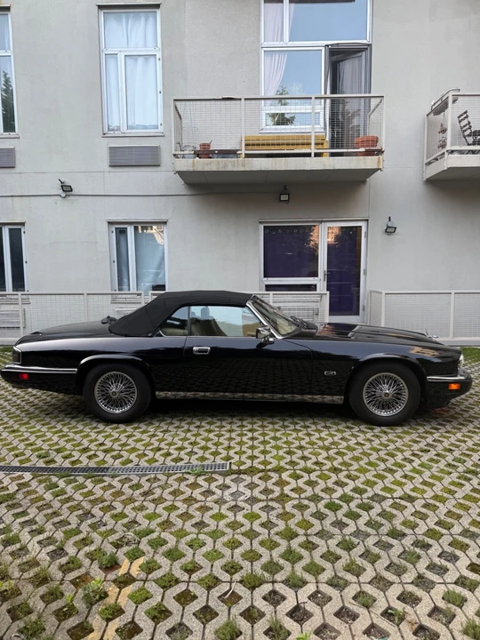 1994 Jaguar XJS - Image 11 of 18