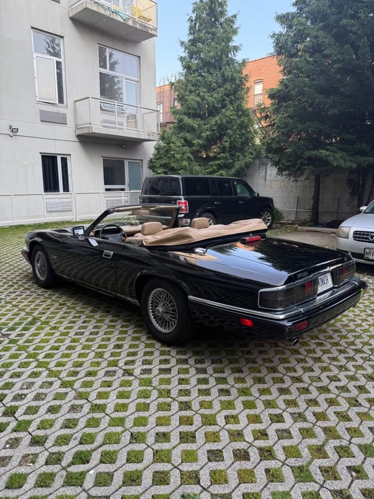 1994 Jaguar XJS - Image 18 of 18