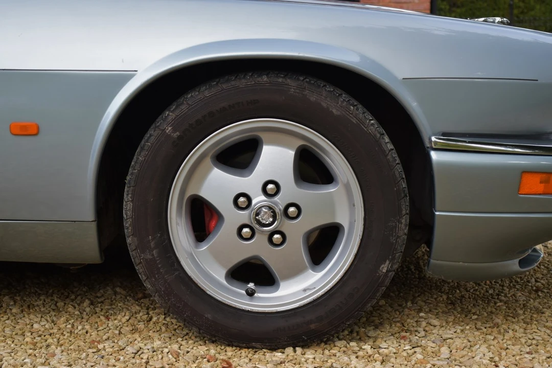 1994 Jaguar XJS Facelift AJ-16 - Image 13 of 30