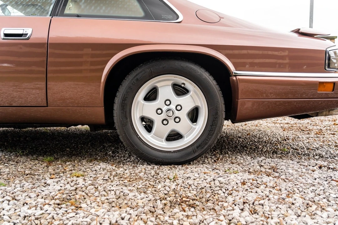 1994 Jaguar XJS Facelift AJ-16 - Image 15 of 30