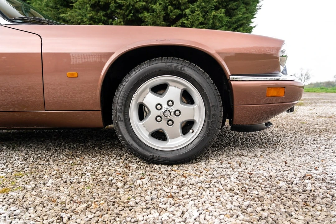 1994 Jaguar XJS Facelift AJ-16 - Image 17 of 30