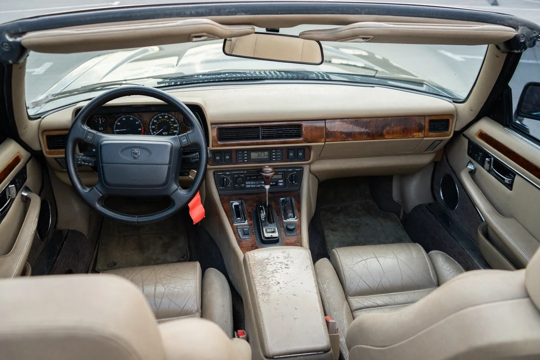 1994 Jaguar XJS Convertible - Image 28 of 31
