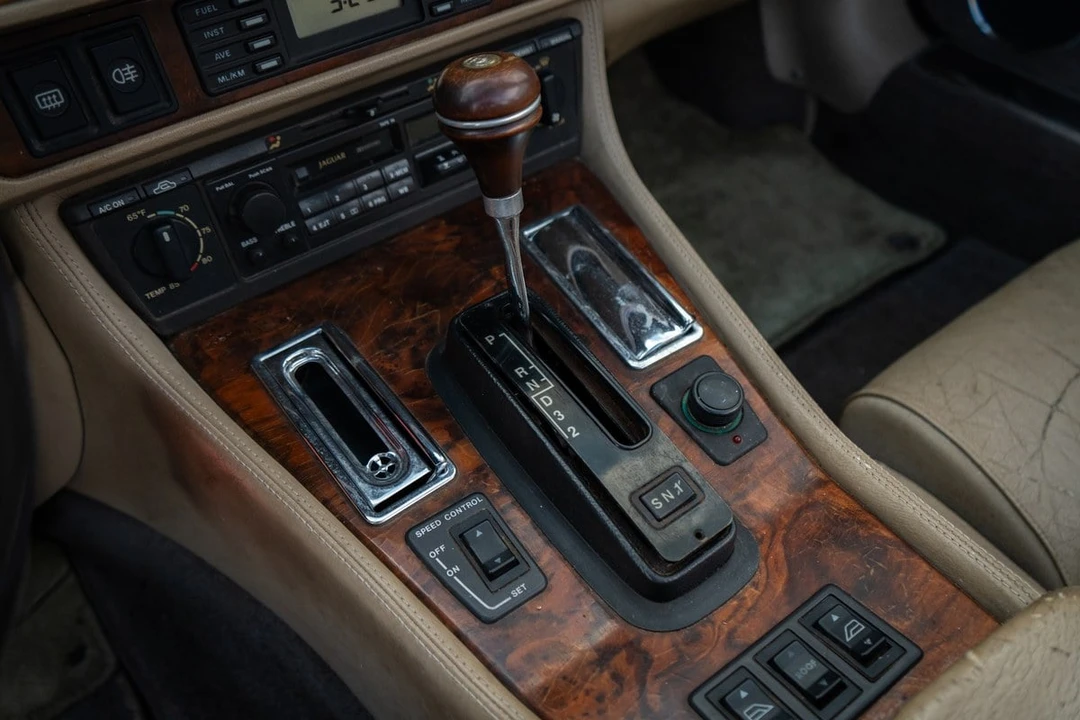 1994 Jaguar XJS Facelift AJ-16 - Image 30 of 31