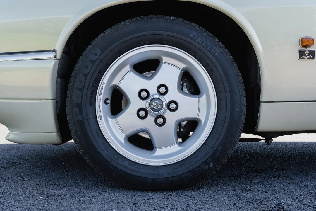 1994 Jaguar XJS Facelift AJ-16 - Image 30 of 30