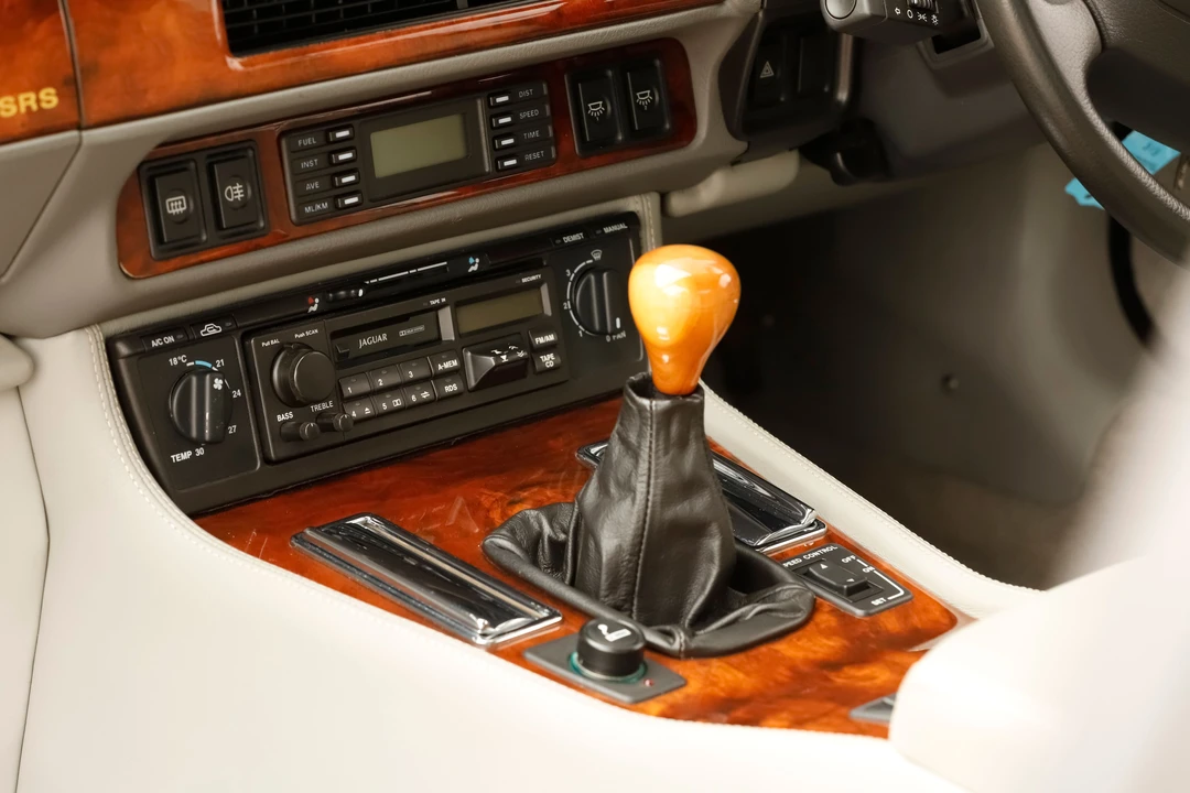 1994 Jaguar XJS Facelift AJ-16 - Image 2 of 15