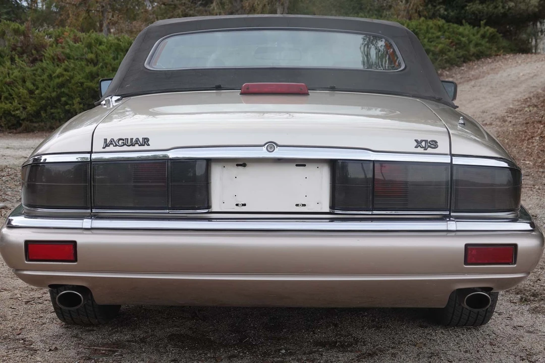 1994 Jaguar XJS Convertible - Image 17 of 31