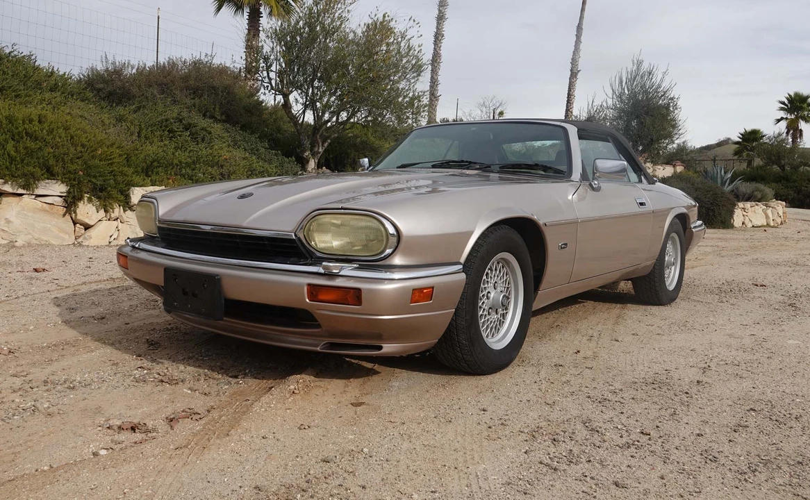 1994 Jaguar XJS Convertible - Image 2 of 31
