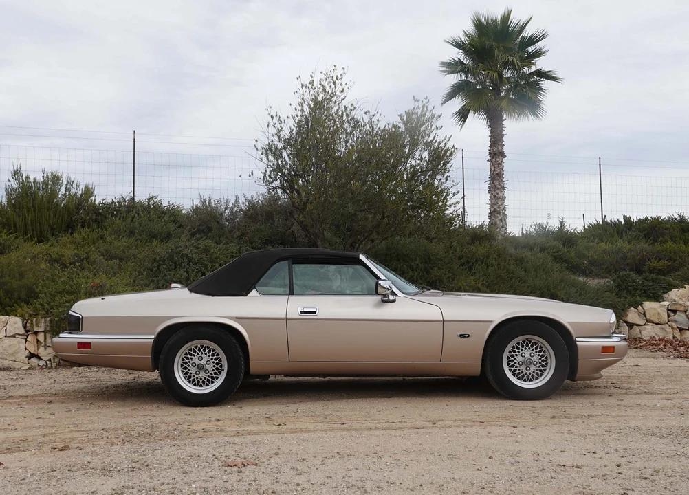 1994 Jaguar XJS Convertible - Image 10 of 31