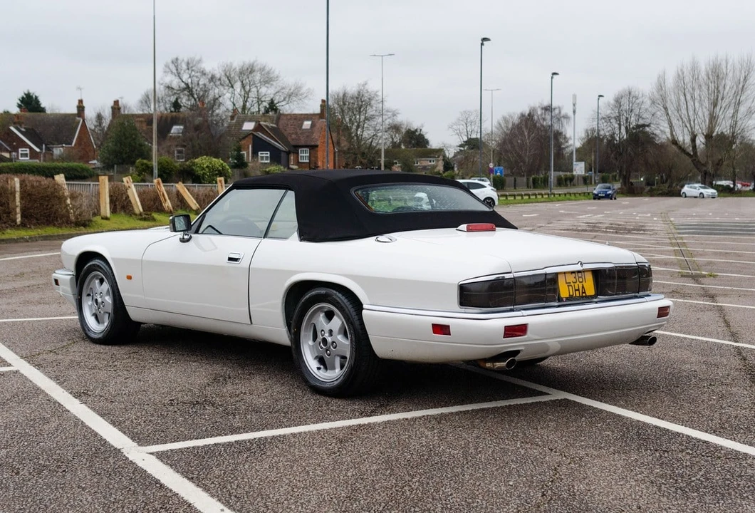 1994 Jaguar XJS Facelift AJ-16 - Image 25 of 30