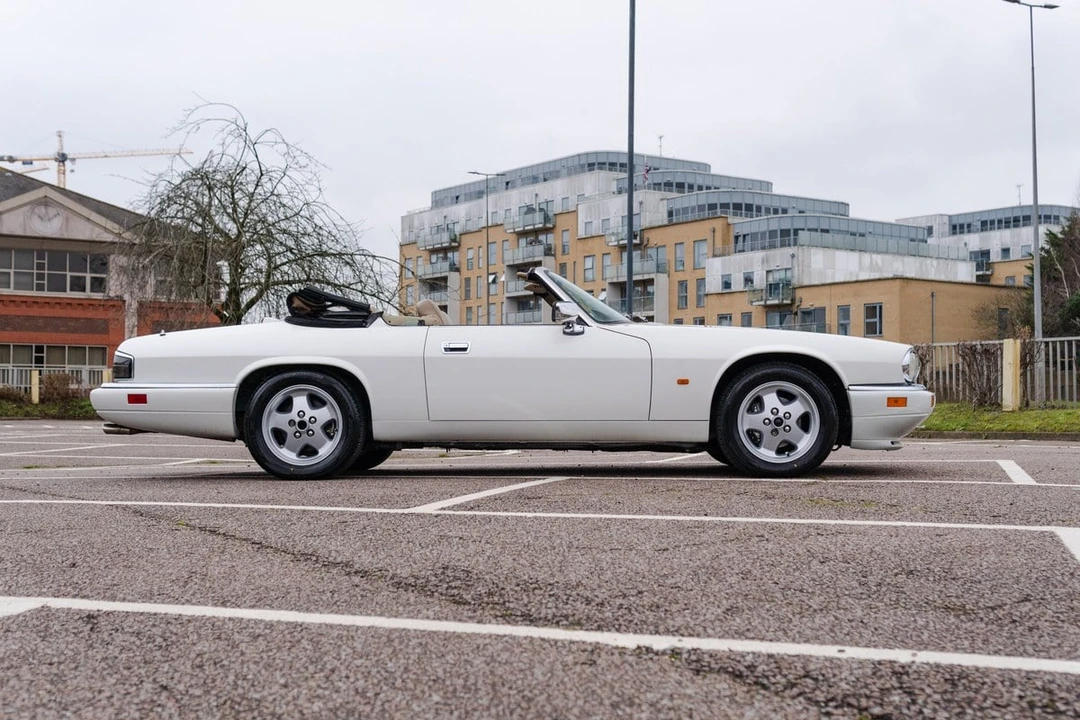 1994 Jaguar XJS Facelift AJ-16 - Image 15 of 30
