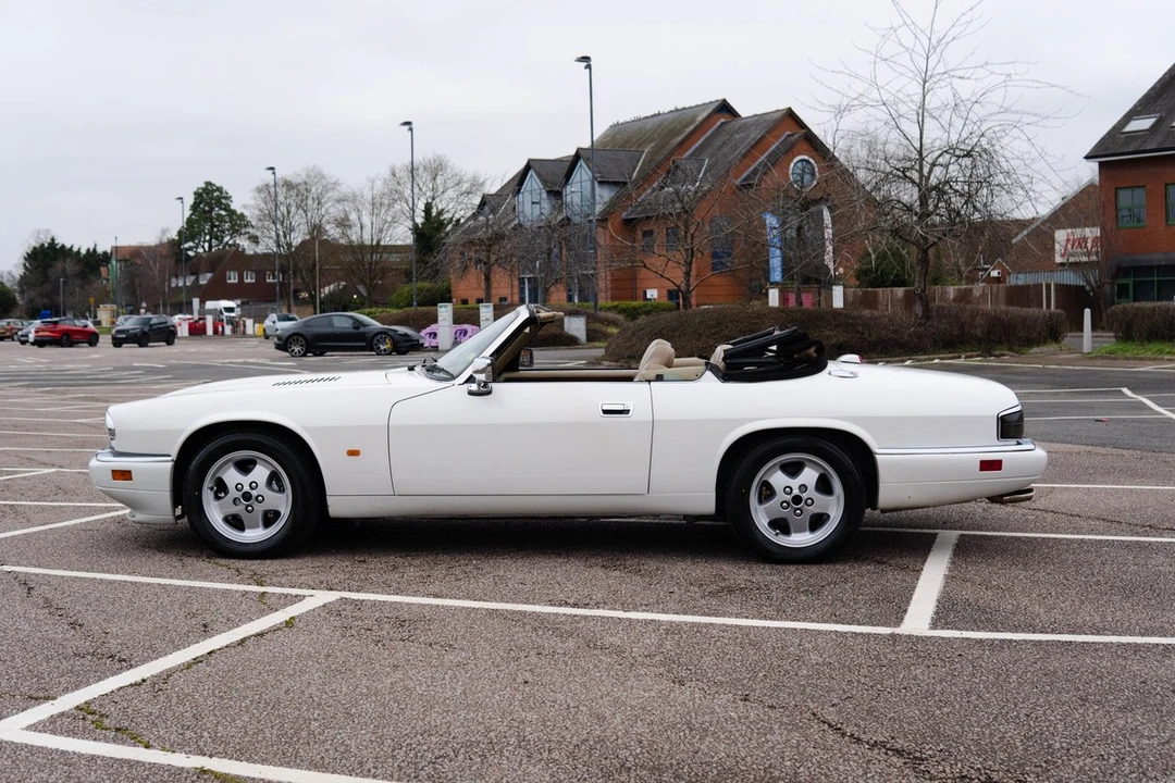 1994 Jaguar XJS Facelift AJ-16 - Image 7 of 30