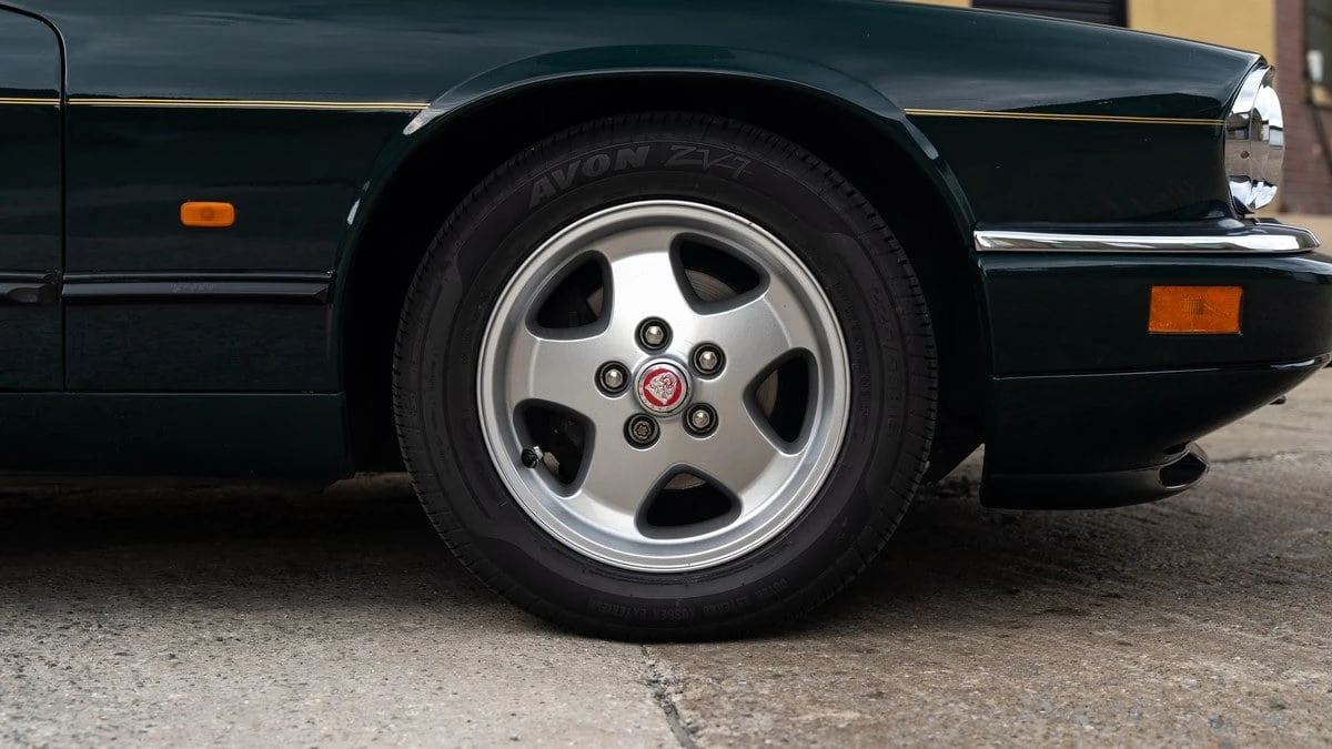 1994 Jaguar XJS Facelift AJ-16 - Image 13 of 30