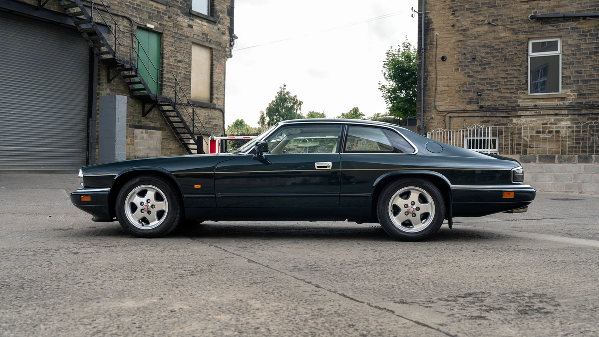 1994 Jaguar XJS Facelift AJ-16 - Image 9 of 30