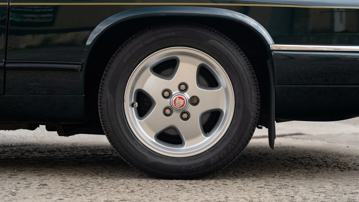 1994 Jaguar XJS Facelift AJ-16 - Image 15 of 30