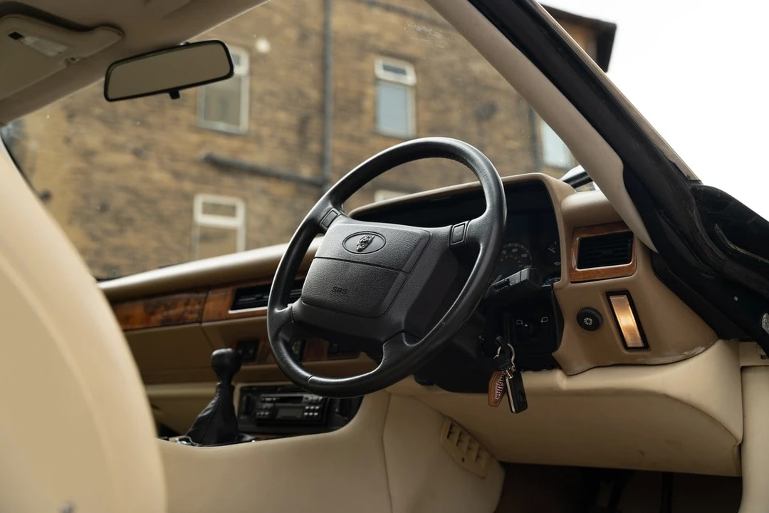 1994 Jaguar XJS Facelift AJ-16 - Image 17 of 30