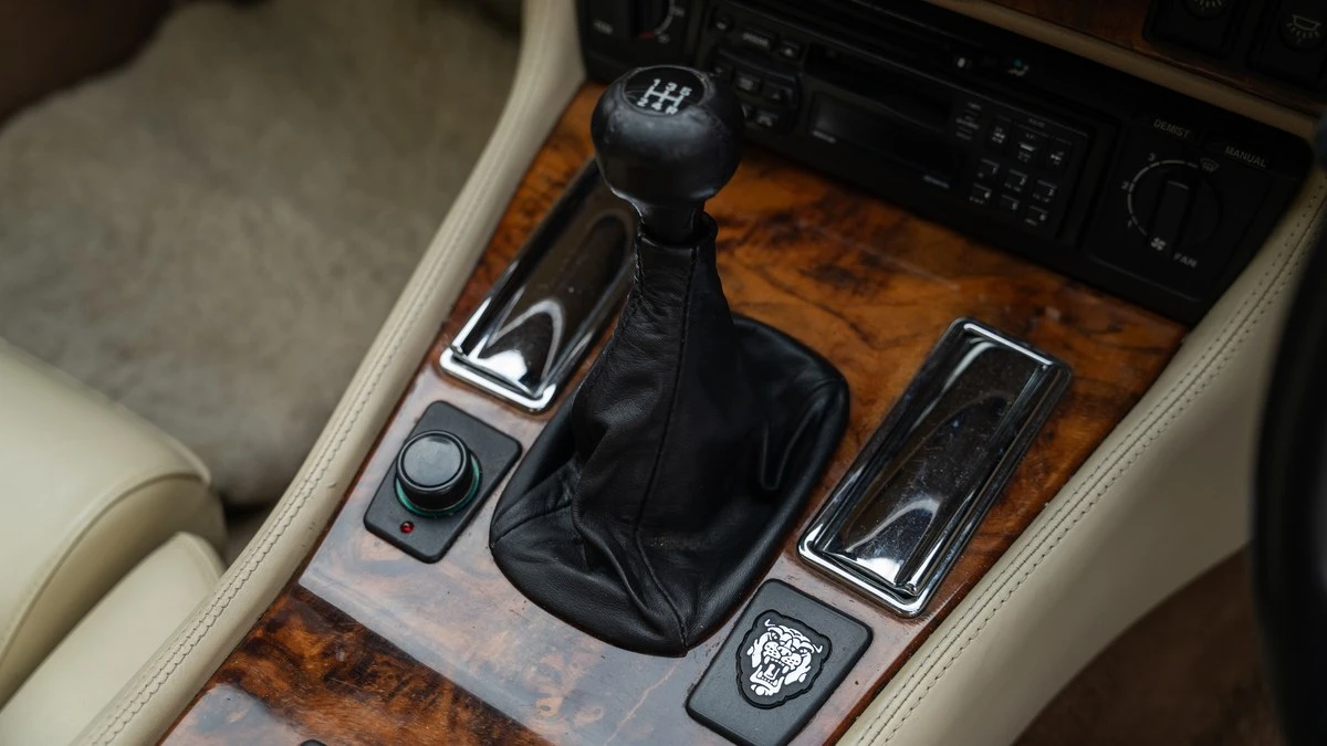 1994 Jaguar XJS Facelift AJ-16 - Image 22 of 30