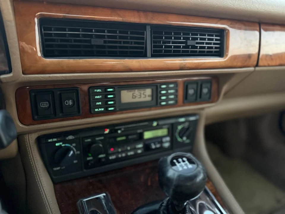 1994 Jaguar XJS Facelift AJ-16 - Image 6 of 10