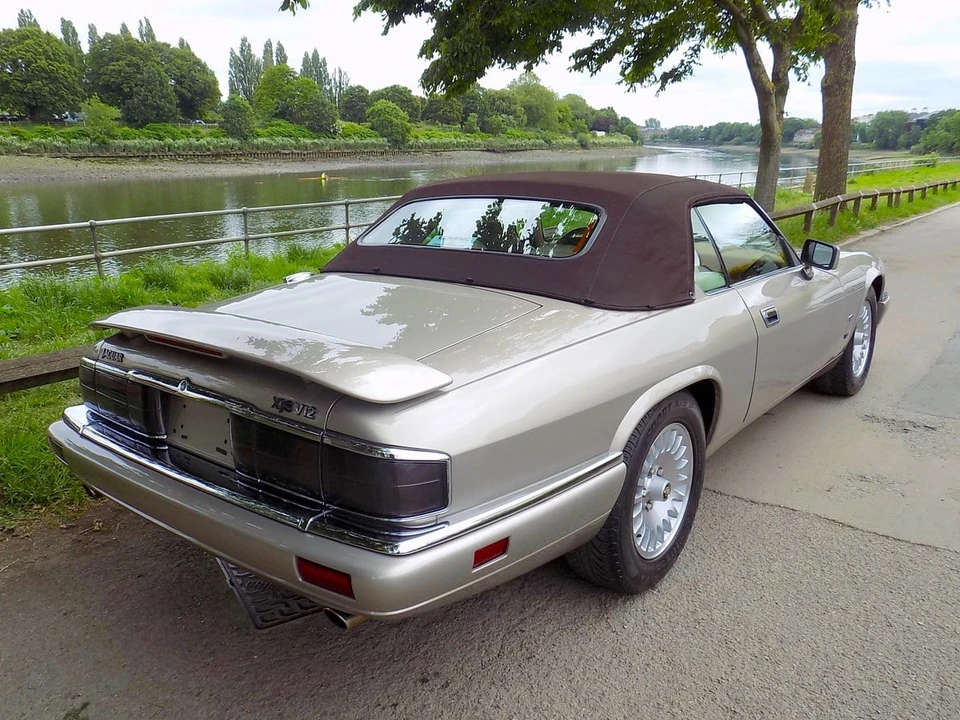 1994 Jaguar XJS Facelift V12 - Image 15 of 30