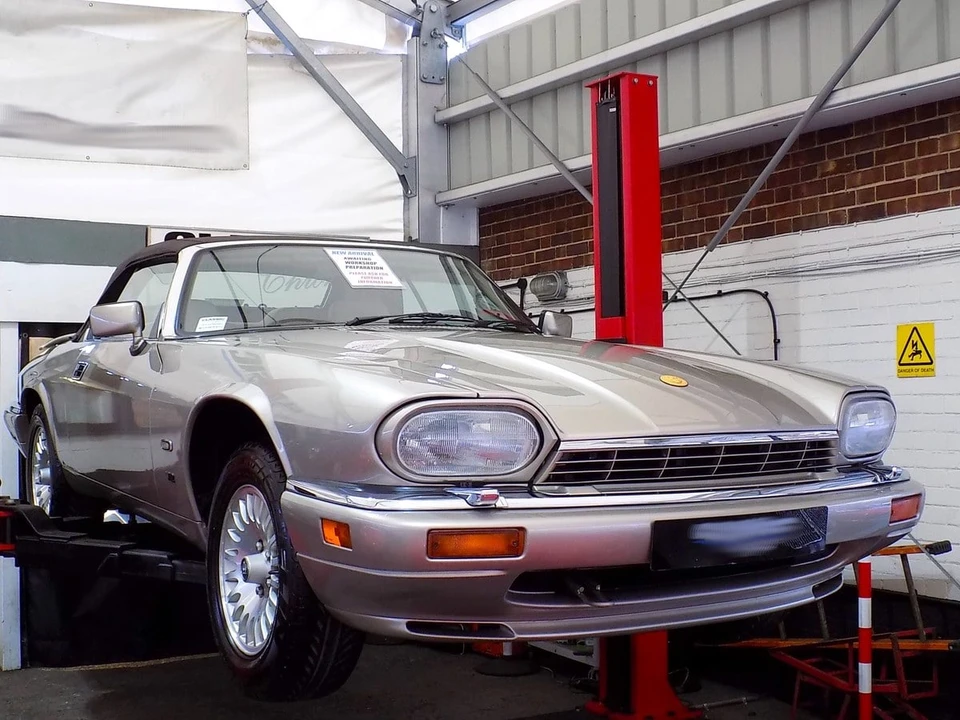 1994 Jaguar XJS Facelift V12 - Image 19 of 30