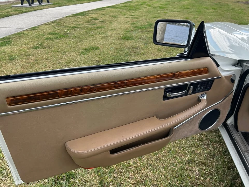 1994 Jaguar XJS Convertible - Image 11 of 18