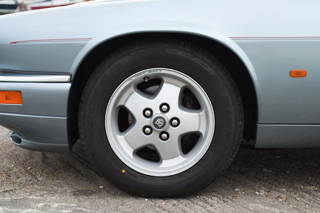 1994 Jaguar XJS Convertible - Image 22 of 30