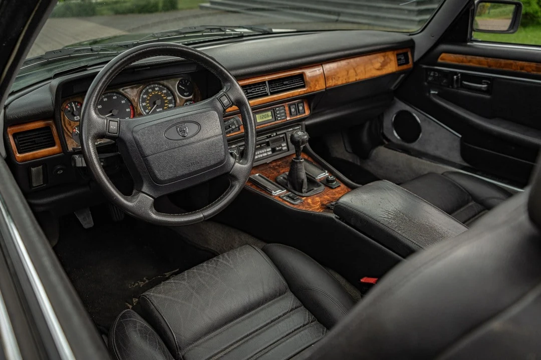 1994 Jaguar XJS Convertible - Image 21 of 30