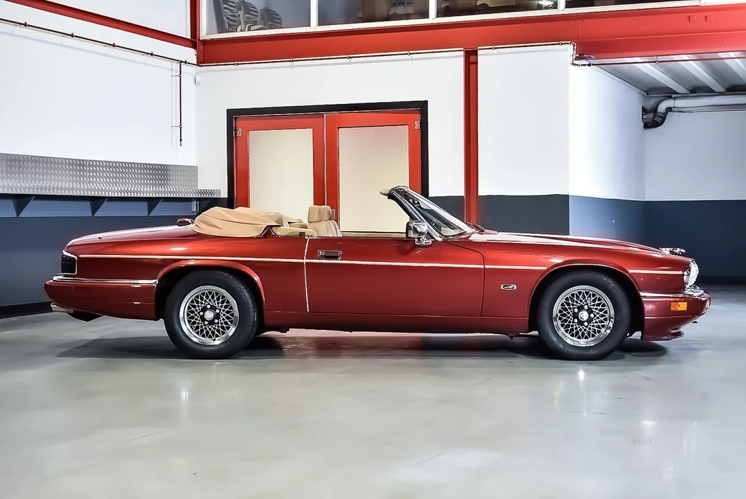 1994 Jaguar XJS Facelift AJ-16 - Image 9 of 30