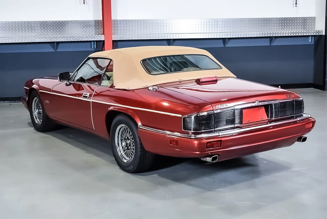 1994 Jaguar XJS Facelift AJ-16 - Image 25 of 30