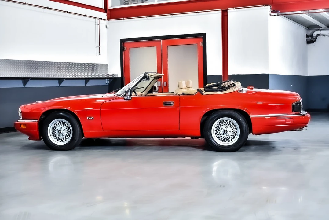 1994 Jaguar XJS Facelift AJ-16 - Image 25 of 30