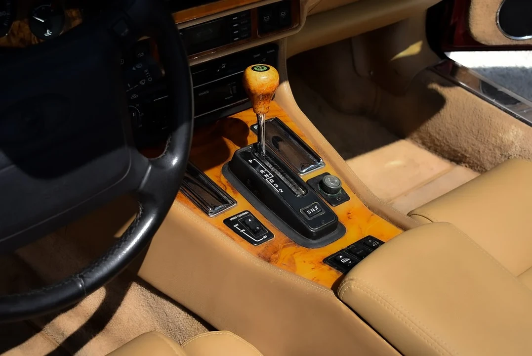 1994 Jaguar XJS Convertible - Image 25 of 30