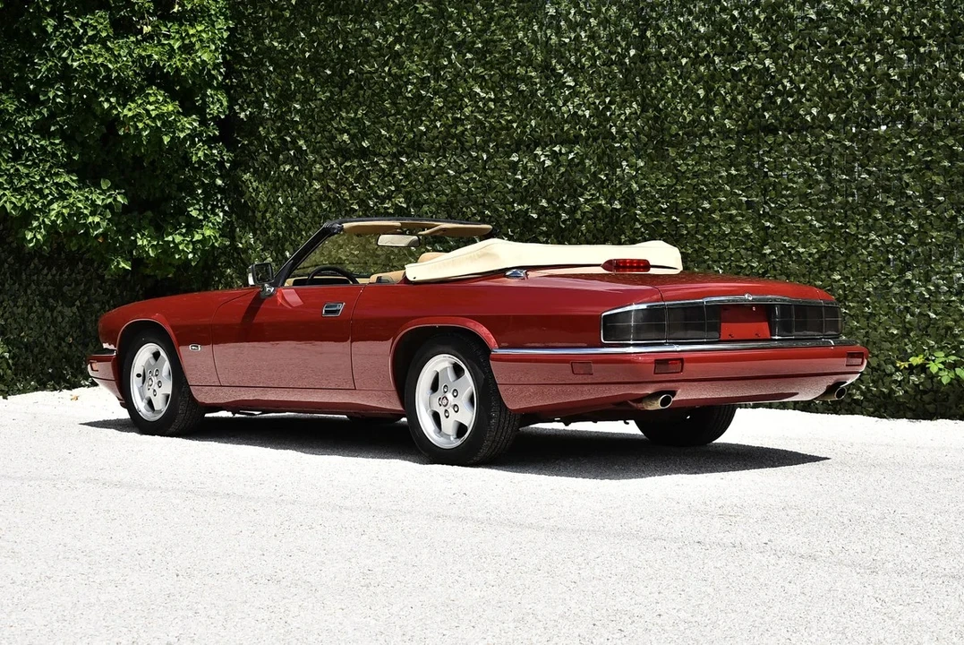 1994 Jaguar XJS Convertible - Image 13 of 30